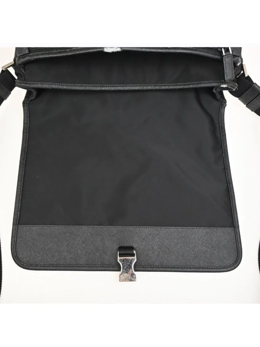 Prada Messenger Bag Black Nylon Saffiano